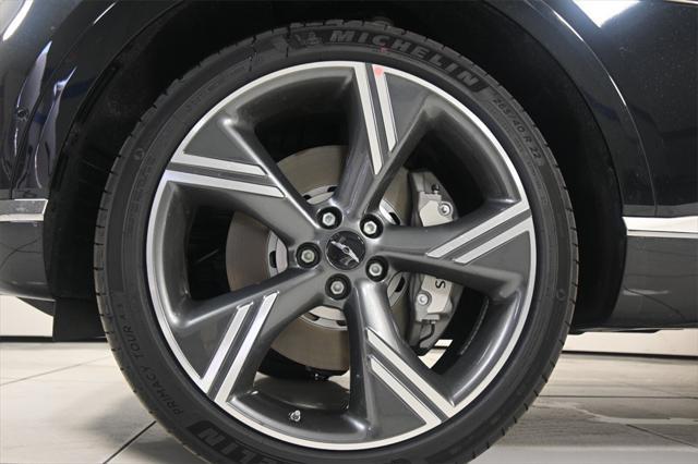 new 2025 Genesis GV80 car, priced at $82,774