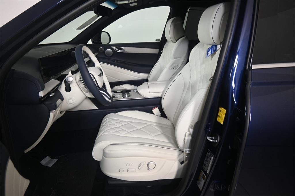 new 2025 Genesis GV80 car, priced at $81,080