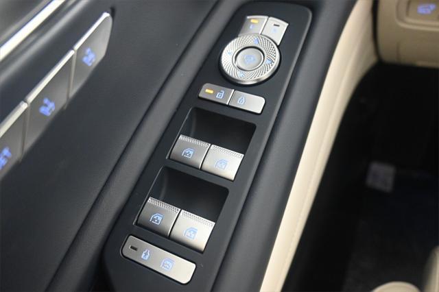 new 2025 Genesis GV80 car, priced at $81,119