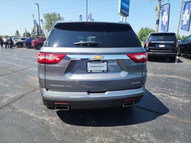 used 2021 Chevrolet Traverse car, priced at $33,999