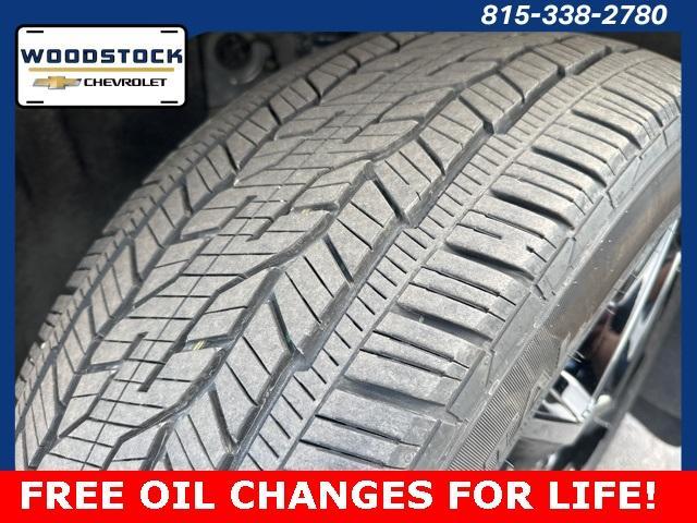 used 2024 Chevrolet Traverse car, priced at $53,995
