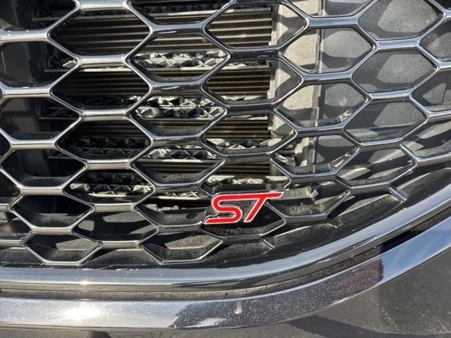 used 2022 Ford Edge car, priced at $30,995