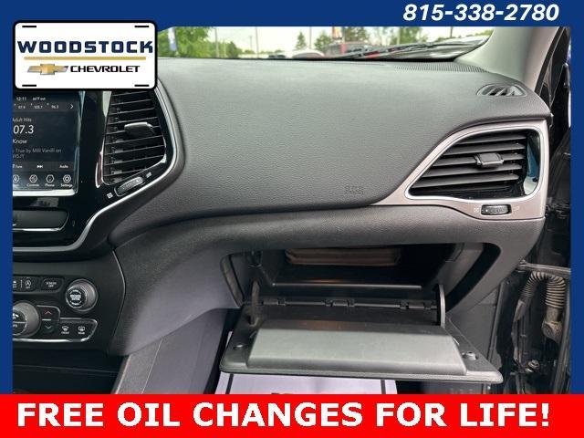 used 2019 Jeep Cherokee car, priced at $16,995