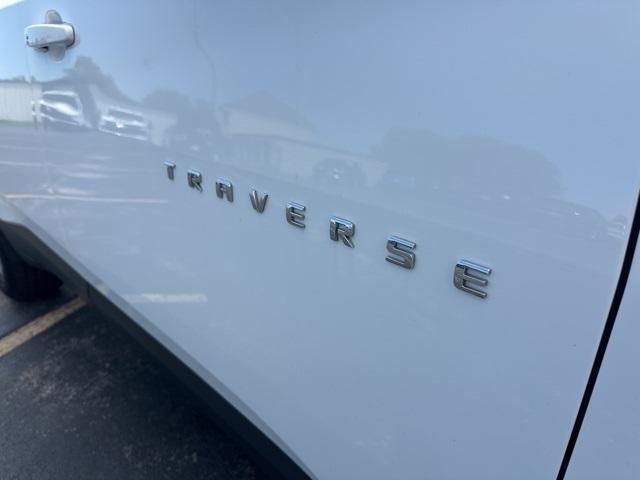 used 2023 Chevrolet Traverse car, priced at $27,998