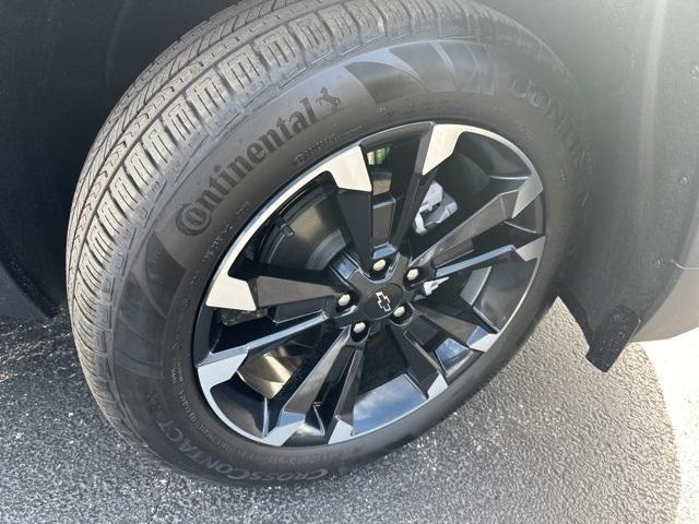 new 2026 Chevrolet Equinox car, priced at $35,995