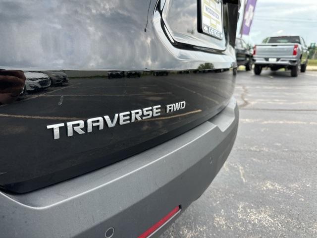 used 2023 Chevrolet Traverse car, priced at $33,495