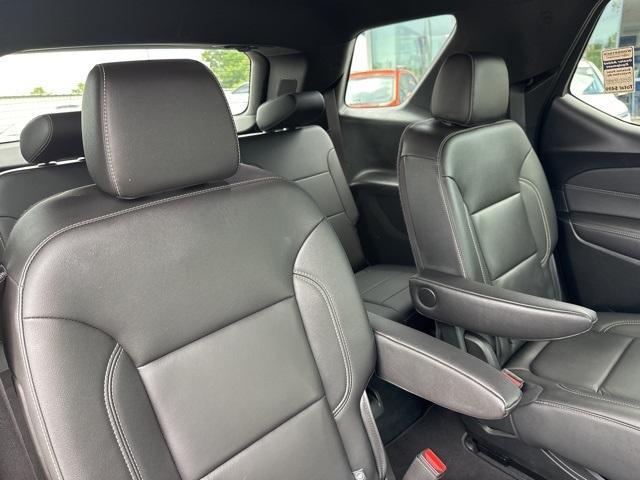 used 2023 Chevrolet Traverse car, priced at $33,495