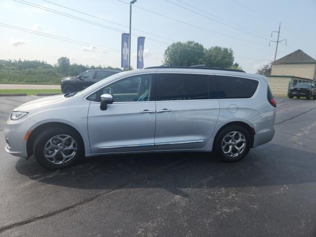 used 2023 Chrysler Pacifica car, priced at $33,499