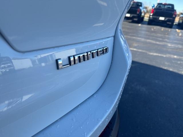 used 2021 Jeep Grand Cherokee L car, priced at $28,495