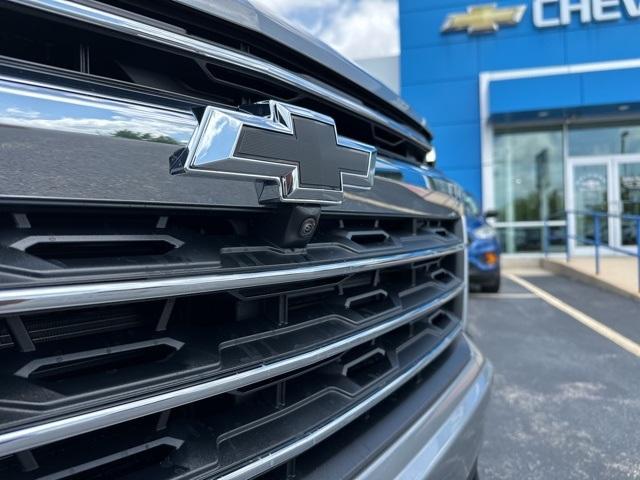 new 2025 Chevrolet Traverse car, priced at $40,945