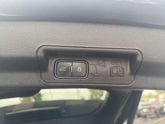 used 2023 Ford Explorer car, priced at $28,995