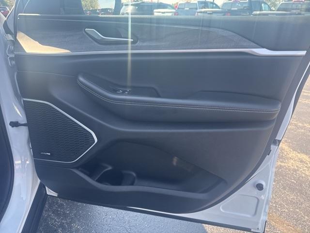 used 2021 Jeep Grand Cherokee L car, priced at $27,495