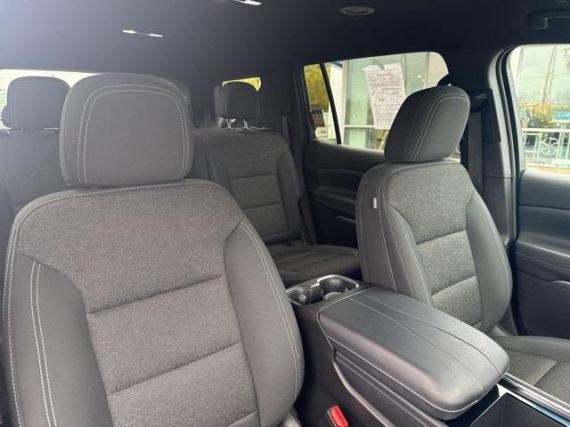 used 2025 Chevrolet Traverse car, priced at $34,995