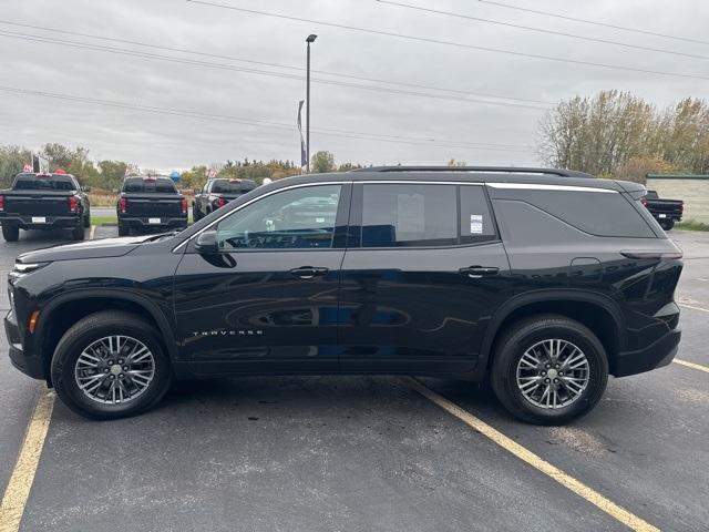 used 2025 Chevrolet Traverse car, priced at $34,995