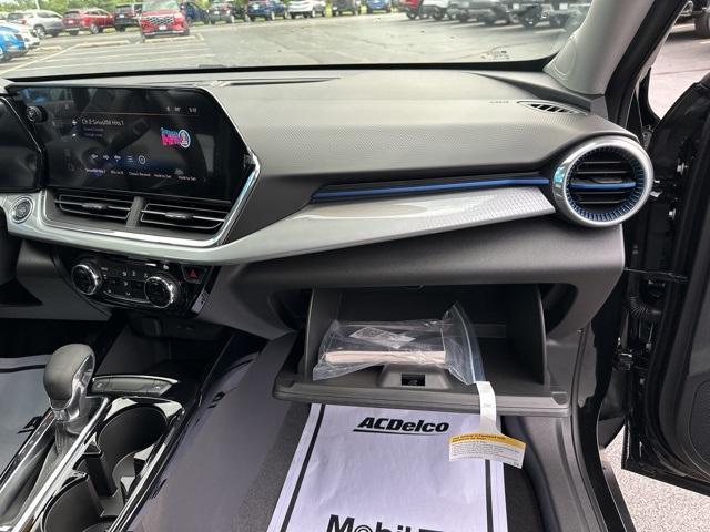 new 2025 Chevrolet Trax car, priced at $23,440