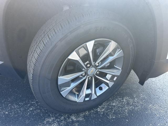 new 2025 Chevrolet Equinox car, priced at $28,995