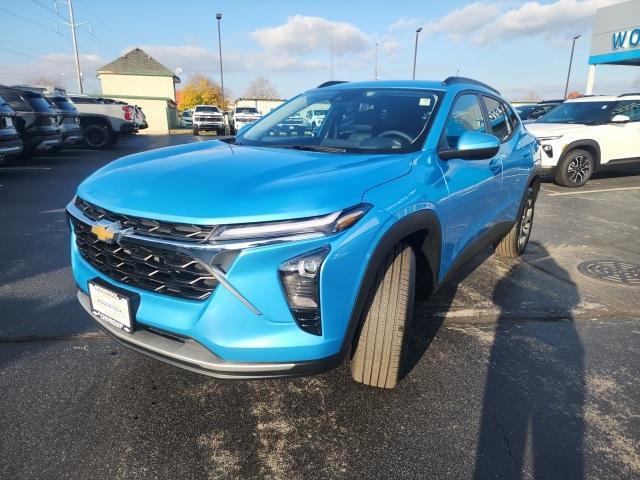 new 2025 Chevrolet Trax car, priced at $25,380