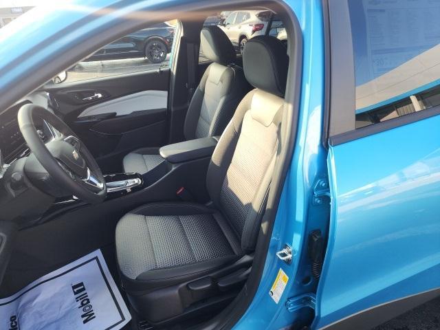 new 2025 Chevrolet Trax car, priced at $25,380