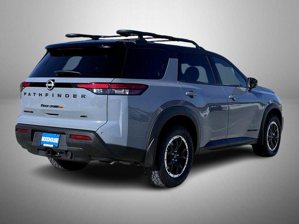new 2025 Nissan Pathfinder car, priced at $40,283