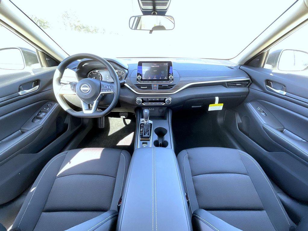 new 2025 Nissan Altima car, priced at $29,113