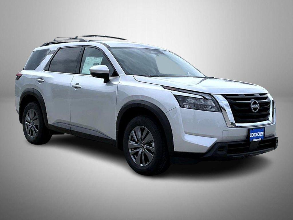new 2025 Nissan Pathfinder car, priced at $36,772