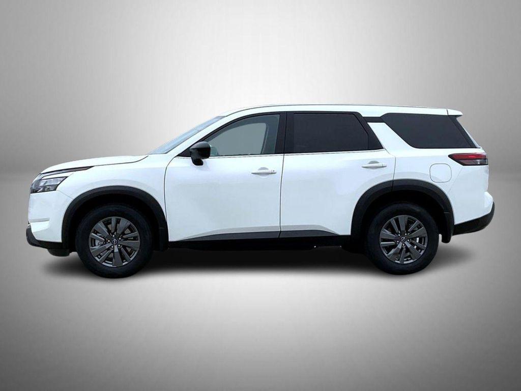 new 2025 Nissan Pathfinder car, priced at $33,580