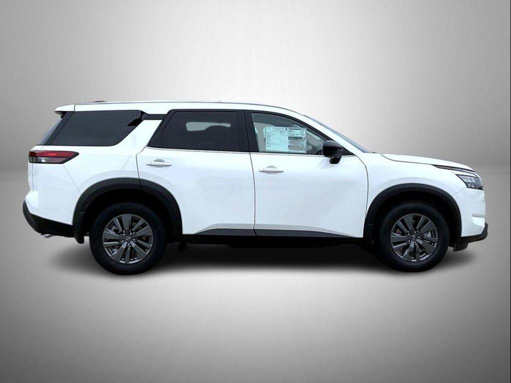 new 2025 Nissan Pathfinder car, priced at $33,580