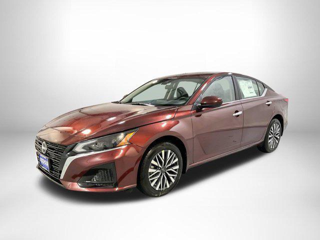 used 2023 Nissan Altima car, priced at $28,657