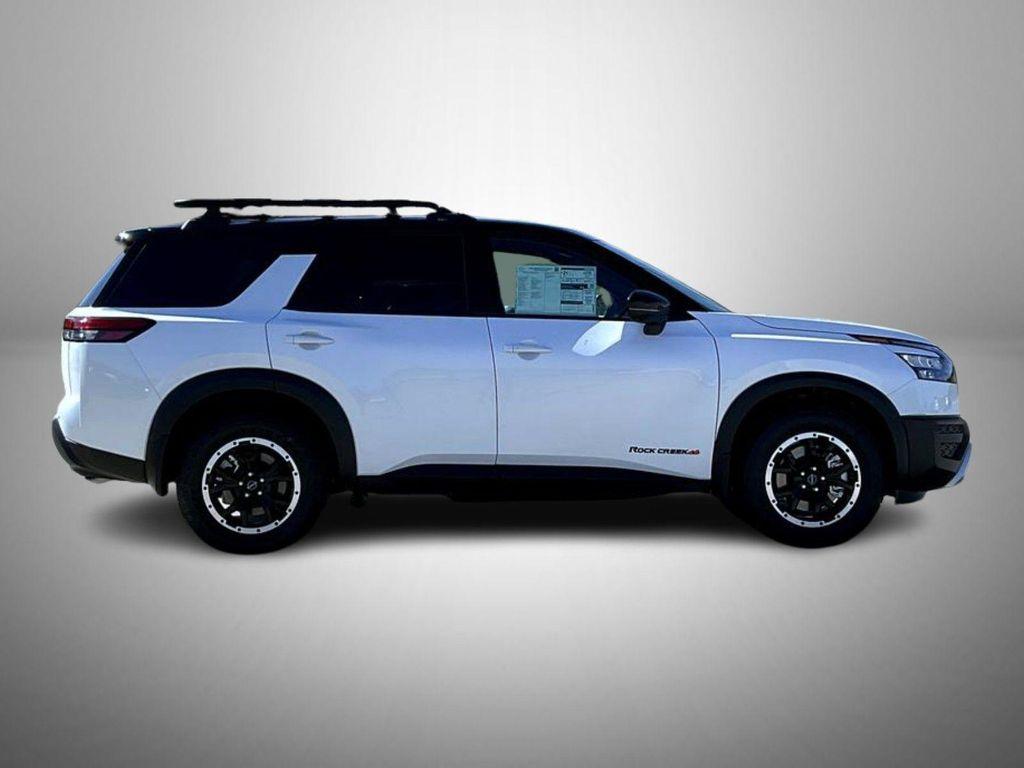 new 2025 Nissan Pathfinder car, priced at $40,283