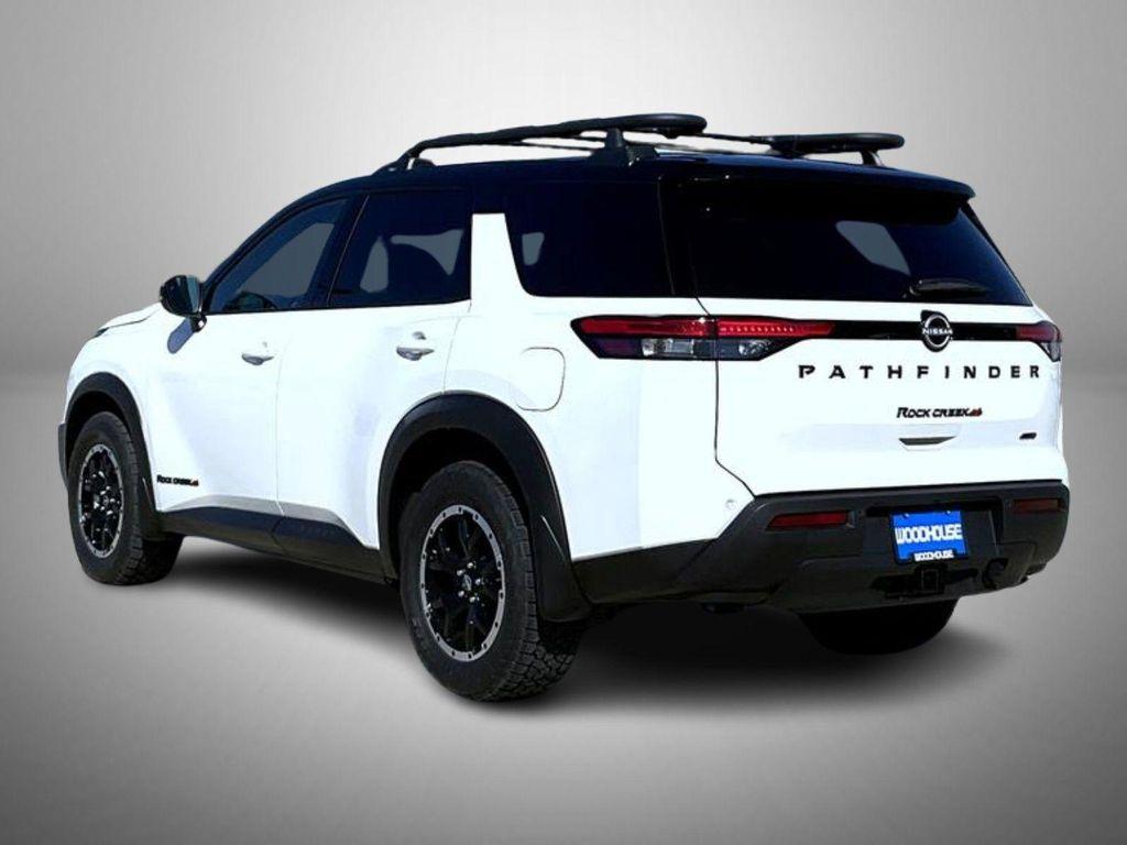 new 2025 Nissan Pathfinder car, priced at $40,283