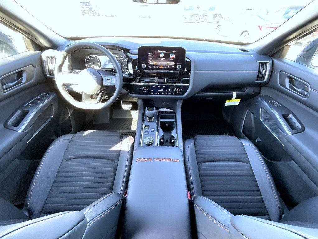 new 2025 Nissan Pathfinder car, priced at $40,283