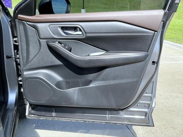 used 2021 Nissan Rogue car, priced at $21,136