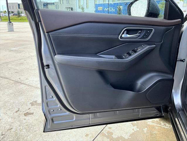 used 2022 Nissan Rogue car, priced at $32,407