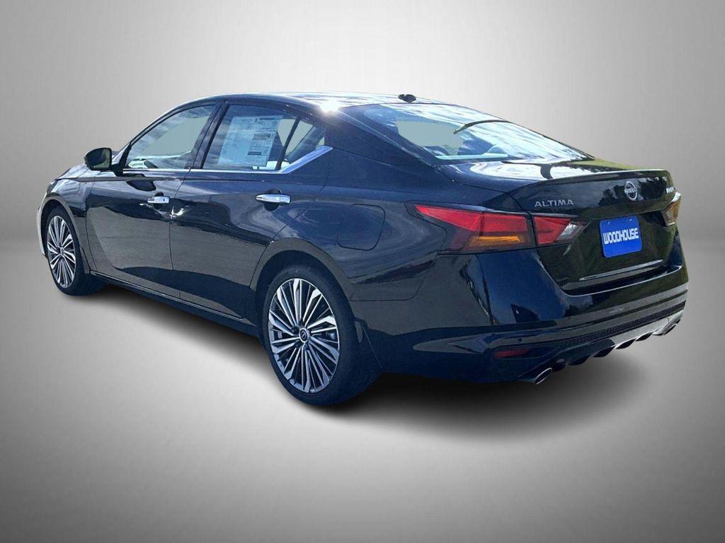new 2025 Nissan Altima car, priced at $33,197