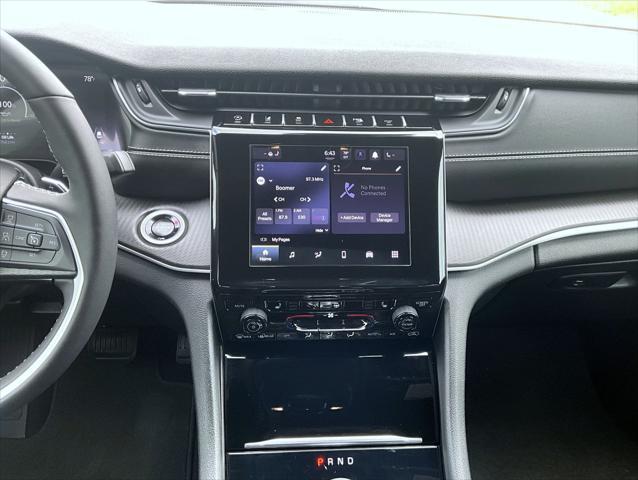 used 2024 Jeep Grand Cherokee car, priced at $39,303