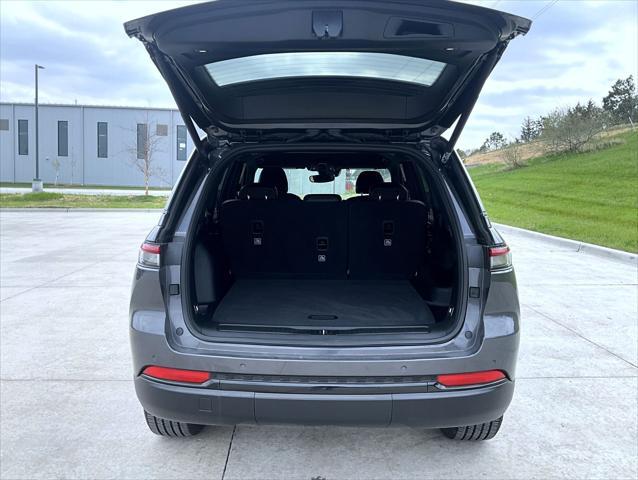 used 2024 Jeep Grand Cherokee car, priced at $39,303