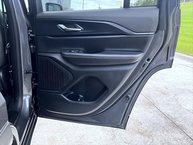 used 2024 Jeep Grand Cherokee car, priced at $39,303