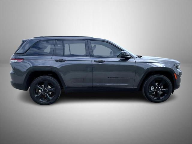 used 2024 Jeep Grand Cherokee car, priced at $39,303