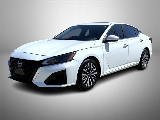 used 2023 Nissan Altima car, priced at $25,785