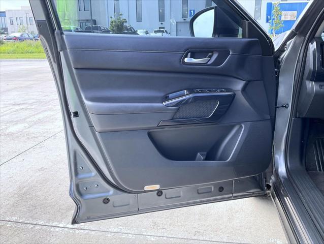 used 2022 Nissan Pathfinder car, priced at $29,785