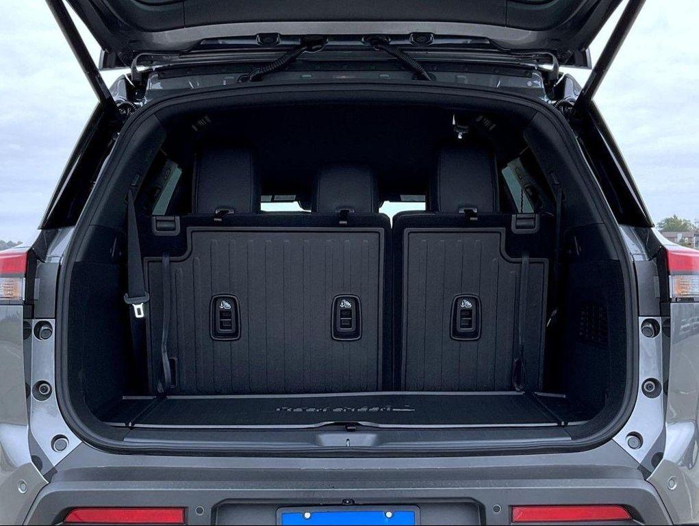 new 2025 Nissan Pathfinder car, priced at $39,381