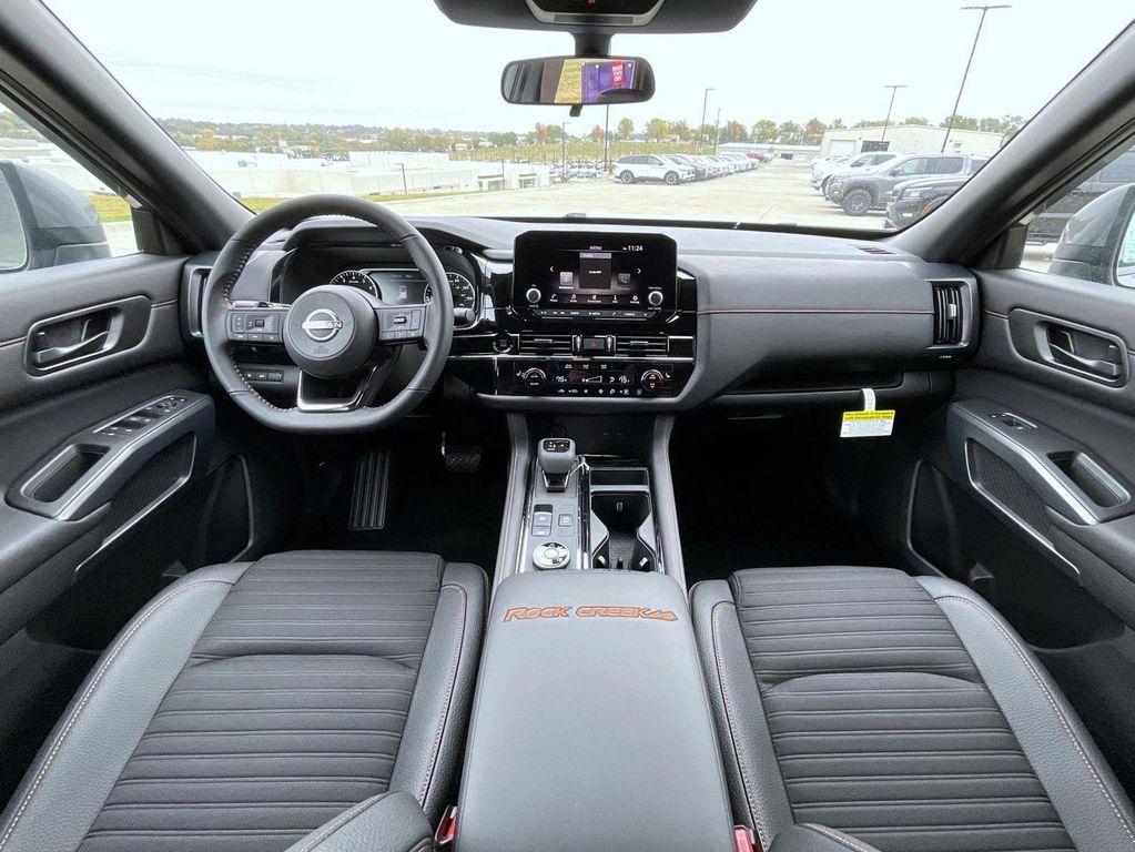 new 2025 Nissan Pathfinder car, priced at $39,381