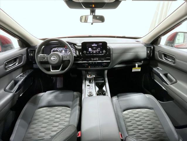 new 2025 Nissan Pathfinder car, priced at $45,919