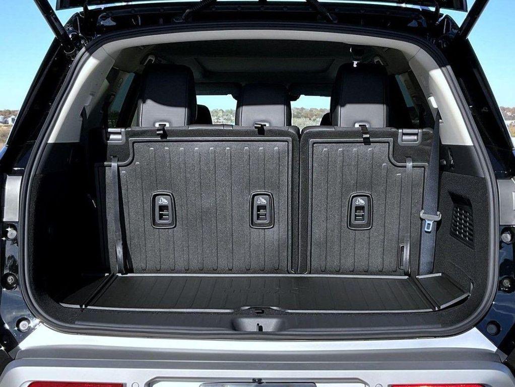 new 2025 Nissan Pathfinder car, priced at $45,835