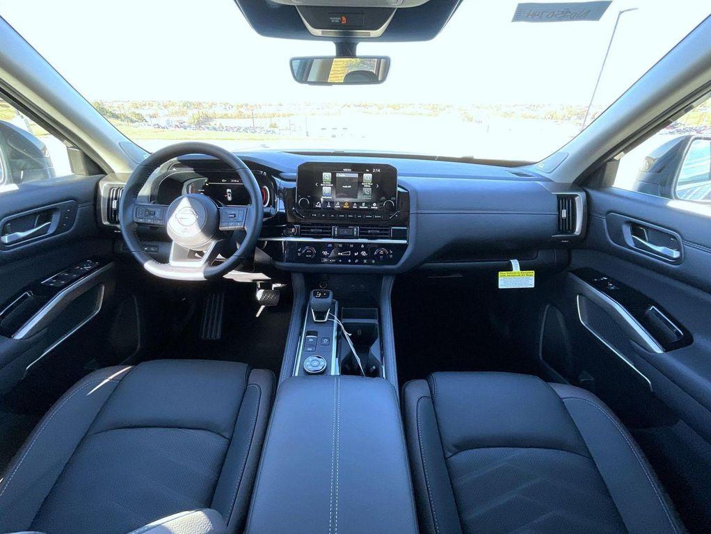 new 2025 Nissan Pathfinder car, priced at $45,835