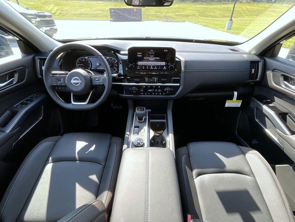 new 2025 Nissan Pathfinder car, priced at $41,209