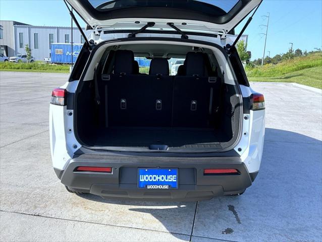 new 2025 Nissan Pathfinder car, priced at $37,392