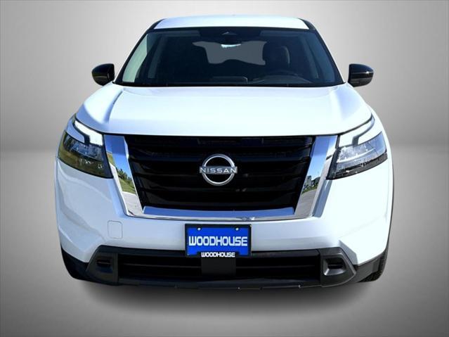 new 2025 Nissan Pathfinder car, priced at $37,392