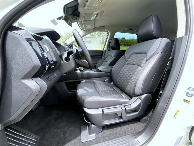 new 2025 Nissan Pathfinder car, priced at $37,313