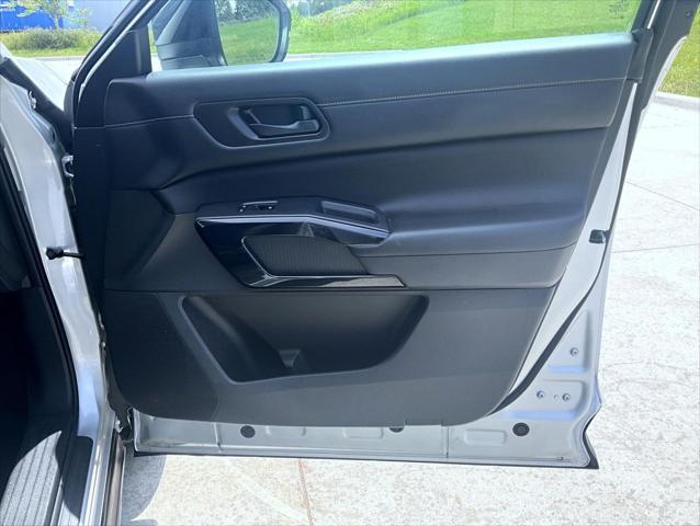 used 2023 Nissan Pathfinder car, priced at $30,986